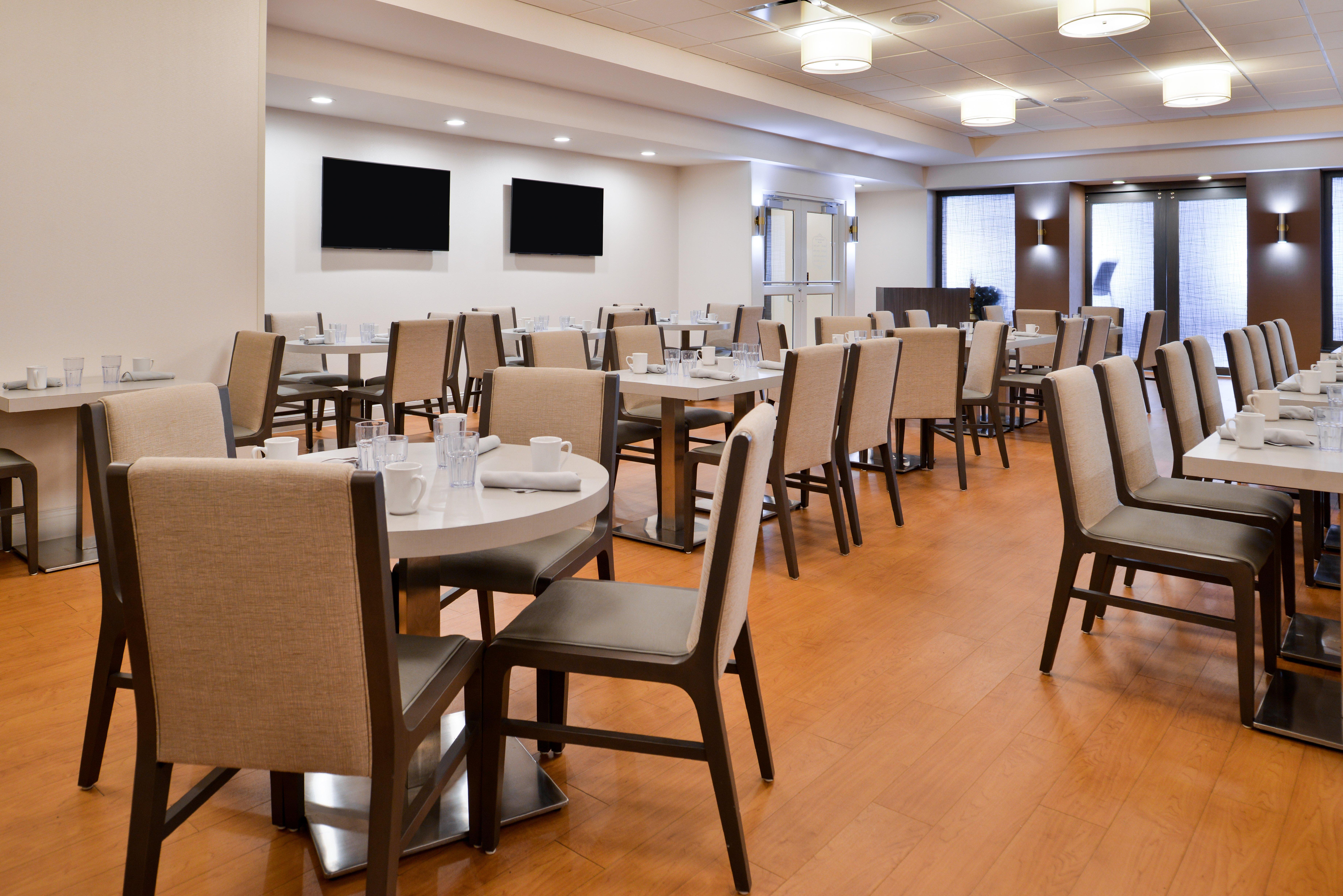 Holiday Inn Hotel & Suites Rochester - Marketplace By Ihg Екстериор снимка