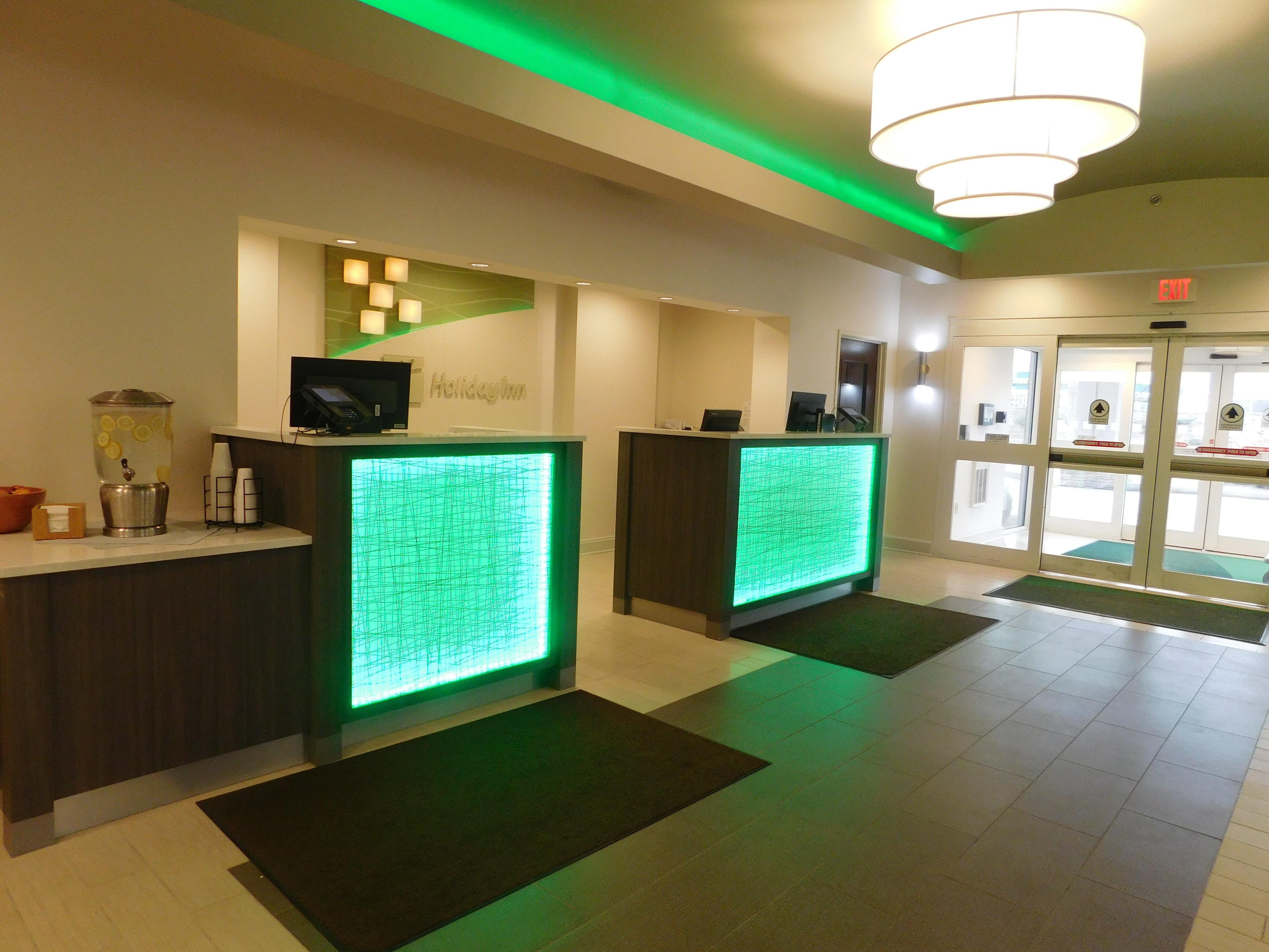 Holiday Inn Hotel & Suites Rochester - Marketplace By Ihg Екстериор снимка
