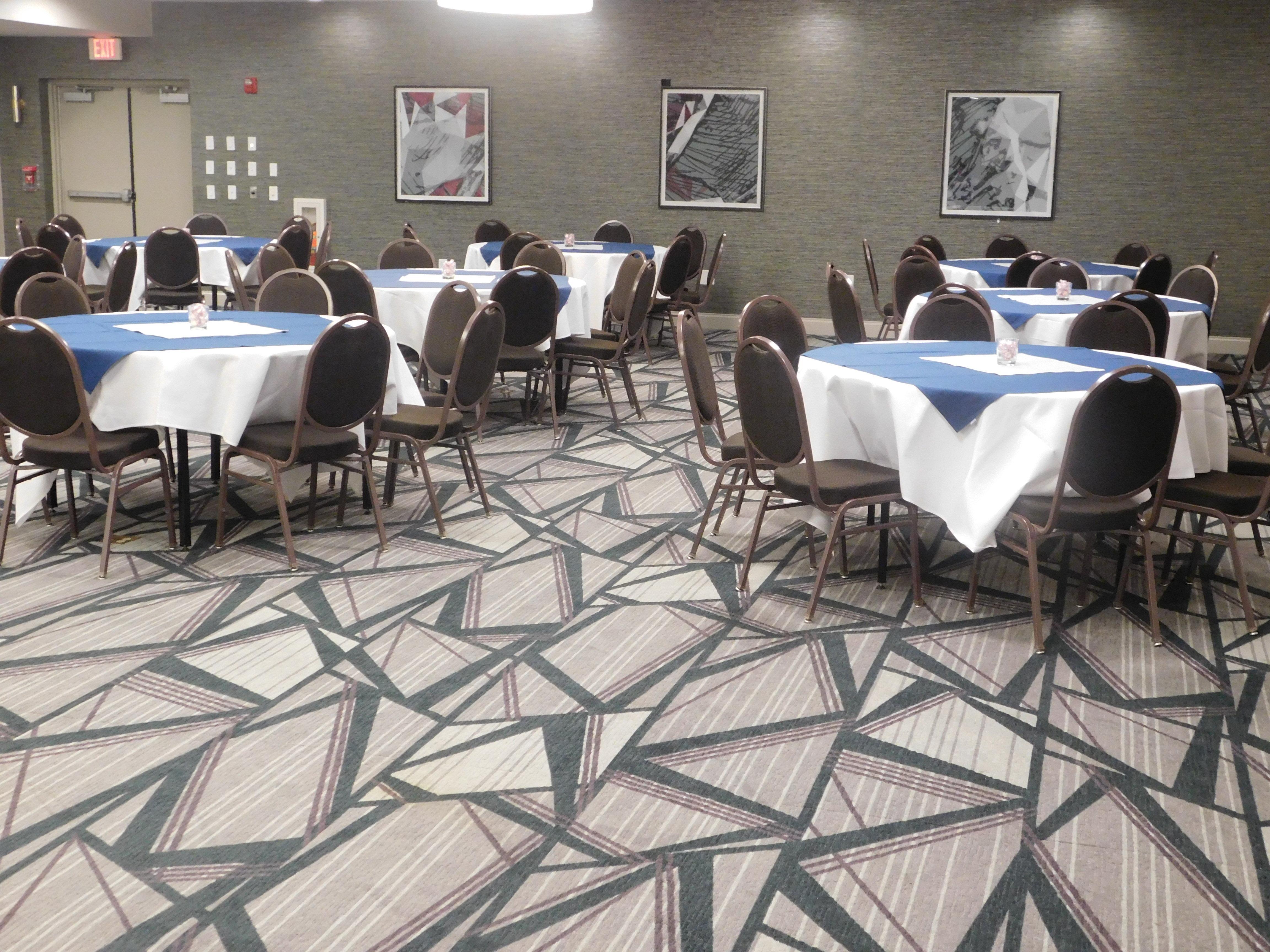 Holiday Inn Hotel & Suites Rochester - Marketplace By Ihg Екстериор снимка