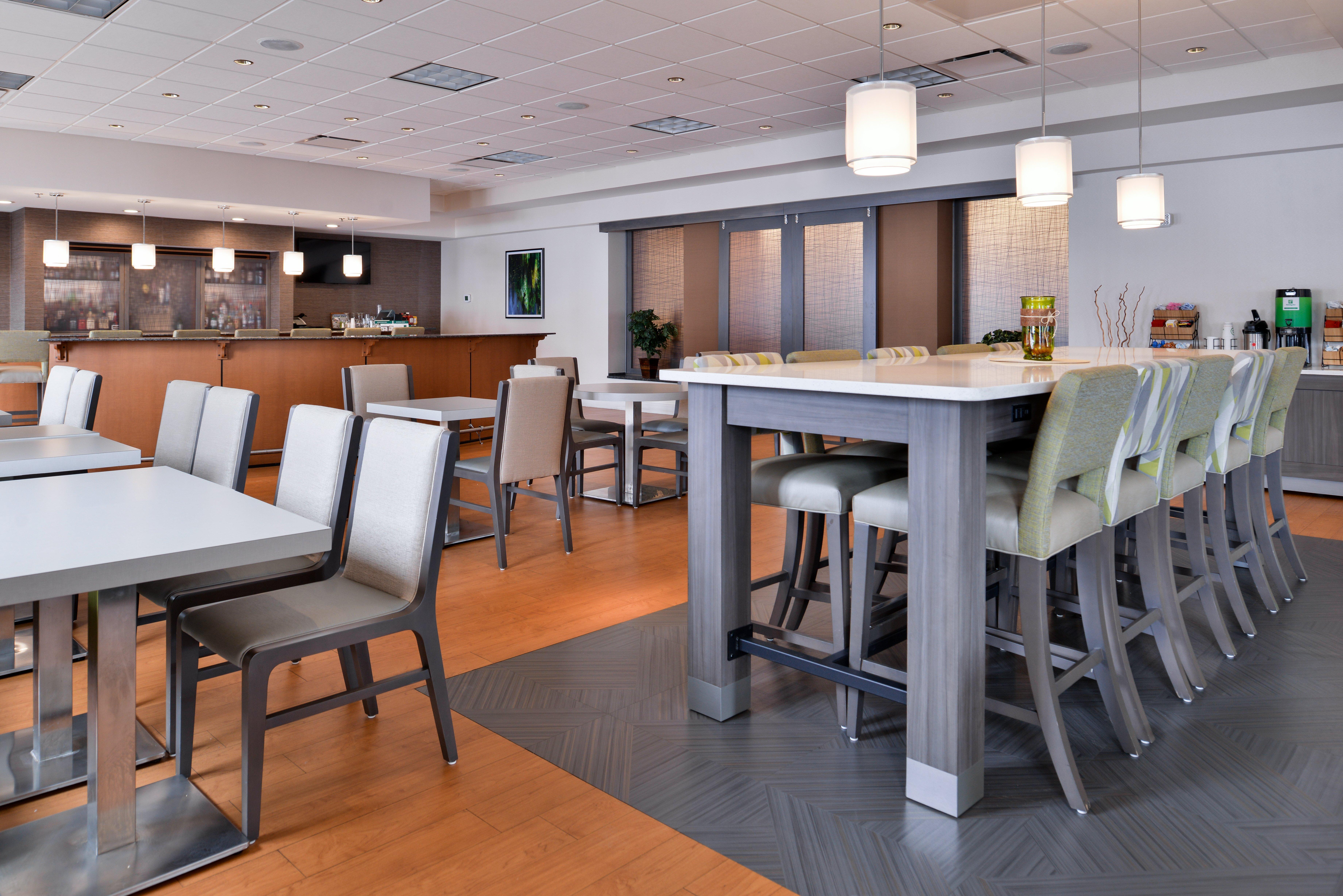 Holiday Inn Hotel & Suites Rochester - Marketplace By Ihg Екстериор снимка