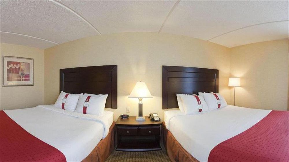 Holiday Inn Hotel & Suites Rochester - Marketplace By Ihg Екстериор снимка
